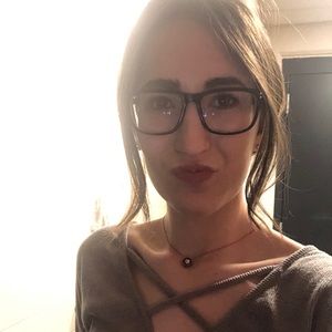 Meet your Posher, Bethany